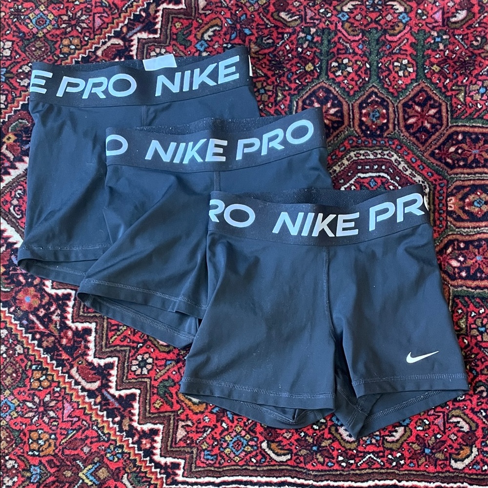 Nike Pro Black Shorts can